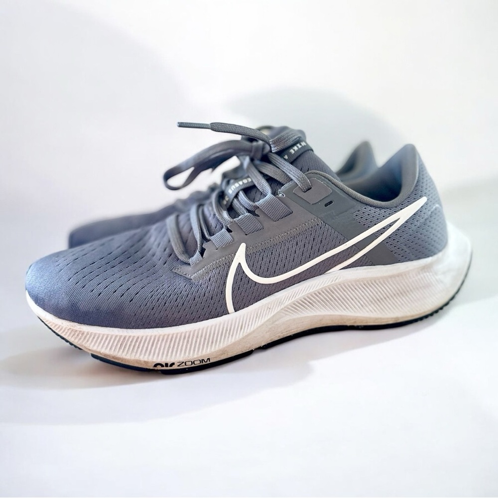 Nike Air Zoom Pegasus 38 Women’s Running Shoes Size 8